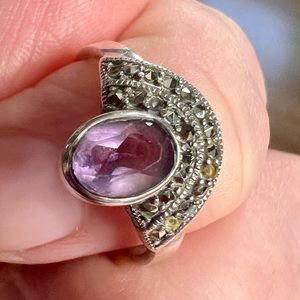 VINTAGE silver and amethyst ring